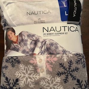 New still with the tag